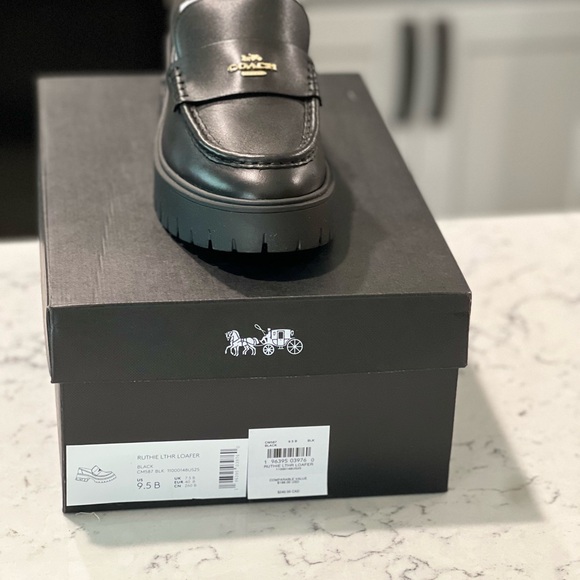 Coach Ruthie Loafer - Picture 7 of 10